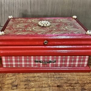 Elegant Red Jewelry Box with Pearl Accents